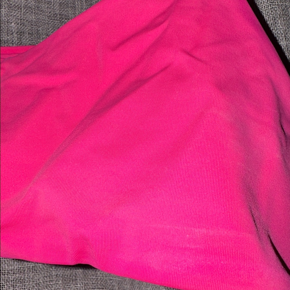 GB X ANA Hot Pink Bikini Top - Picture 3 of 4
